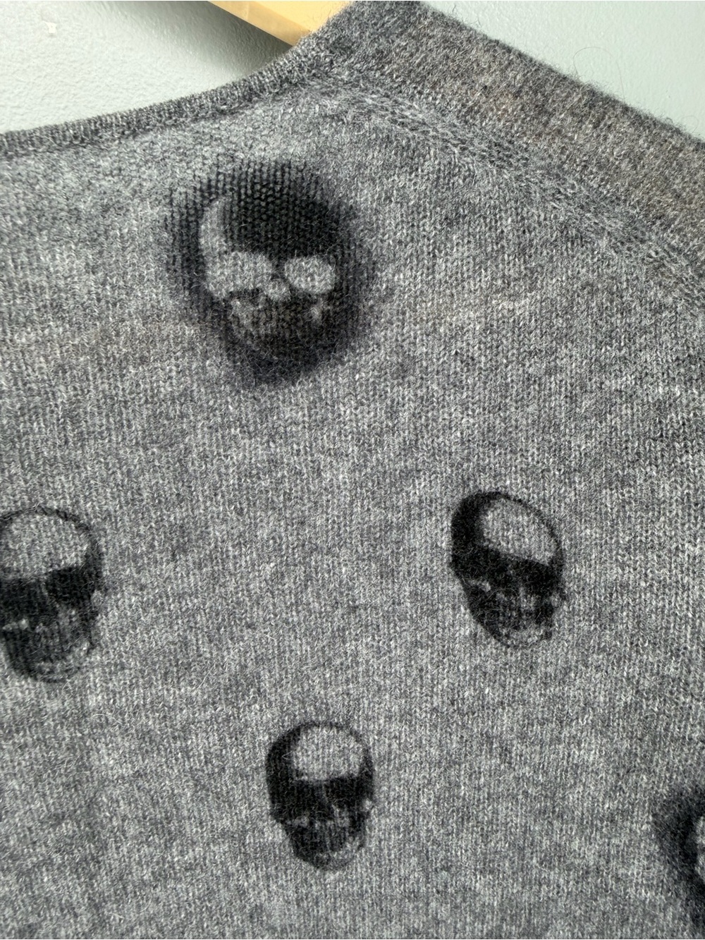 Skull Cashmere Cashmere Skull Print Cardigan - Small Flaw - Picture 10 of 11